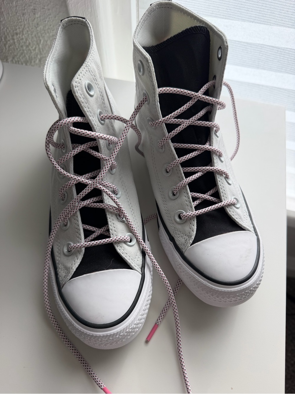 Converse Chuck Taylor All Star High Top Sneakers – White/Black/Pink – Size 7